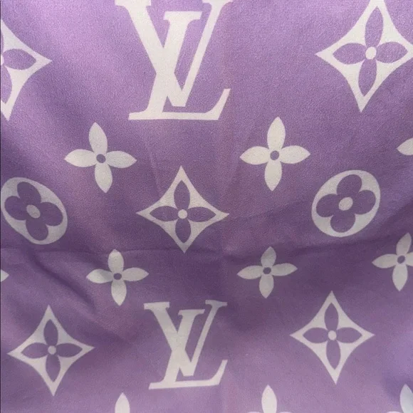 Fashion Louis Vuitton Purple /White Pillowcases - Picture 3 of 4